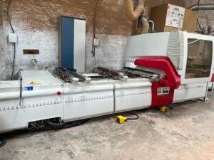 Centro de usinagem scm pratika Z1